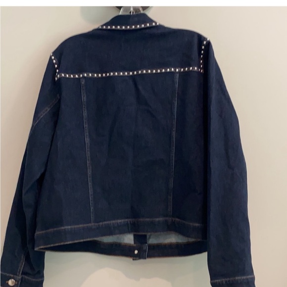 NWT ASHLEY GRAHAM X MARINA RINALDI Studded Denim Jacket and Jeans Set
Size US 18 - Picture 5 of 15